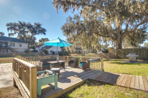 Inviting Savannah Vacation Rental with Game Room!